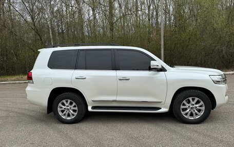 Toyota Land Cruiser 200, 2016 год, 6 100 000 рублей, 4 фотография