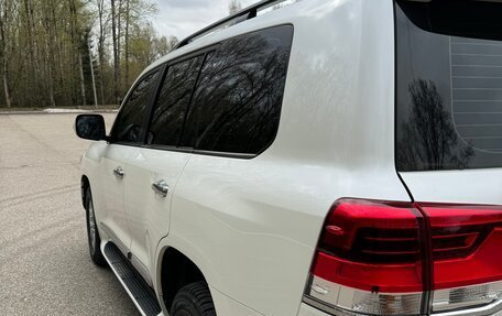 Toyota Land Cruiser 200, 2016 год, 6 100 000 рублей, 7 фотография