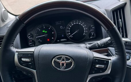 Toyota Land Cruiser 200, 2016 год, 6 100 000 рублей, 10 фотография