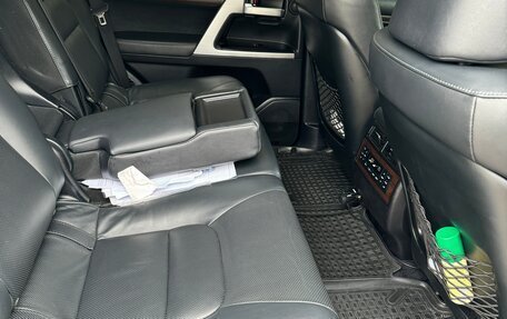 Toyota Land Cruiser 200, 2016 год, 6 100 000 рублей, 19 фотография