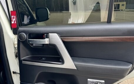 Toyota Land Cruiser 200, 2016 год, 6 100 000 рублей, 18 фотография