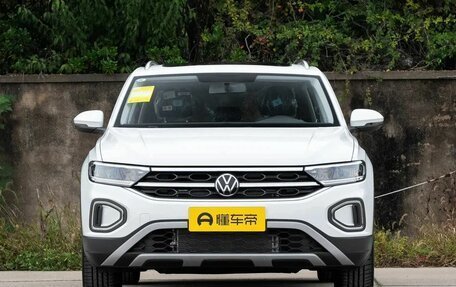 Volkswagen T-Roc I, 2025 год, 2 249 000 рублей, 2 фотография