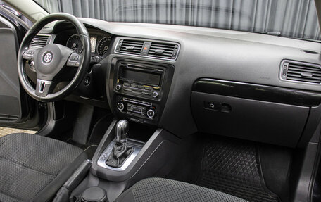 Volkswagen Jetta VI, 2012 год, 898 000 рублей, 11 фотография