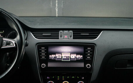 Skoda Octavia, 2017 год, 1 900 000 рублей, 11 фотография