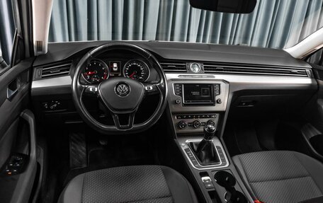 Volkswagen Passat B8 рестайлинг, 2016 год, 1 605 000 рублей, 6 фотография