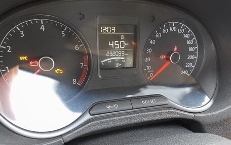 Volkswagen Polo VI (EU Market), 2019 год, 450 000 рублей, 2 фотография