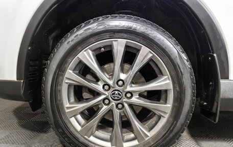 Toyota RAV4, 2018 год, 3 255 000 рублей, 9 фотография