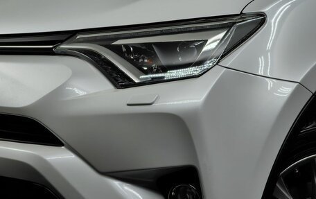 Toyota RAV4, 2018 год, 3 255 000 рублей, 10 фотография