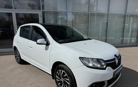 Renault Sandero II рестайлинг, 2014 год, 677 000 рублей, 3 фотография