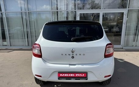 Renault Sandero II рестайлинг, 2014 год, 677 000 рублей, 6 фотография