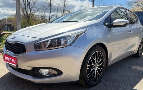 KIA cee'd III, 2012 год, 950 000 рублей, 1 фотография