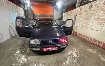 Volkswagen Vento, 1993 год, 140 000 рублей, 1 фотография
