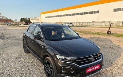 Volkswagen T-Roc I, 2021 год, 2 250 000 рублей, 1 фотография