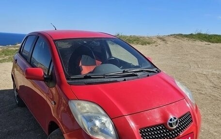 Toyota Yaris III рестайлинг, 2007 год, 550 000 рублей, 3 фотография