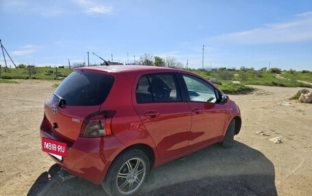 Toyota Yaris III рестайлинг, 2007 год, 550 000 рублей, 10 фотография