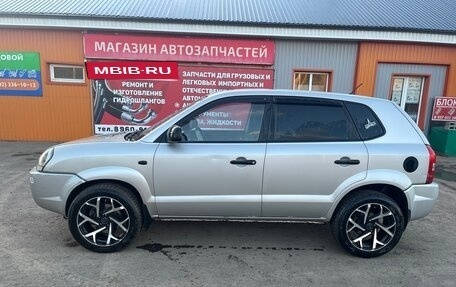 Hyundai Tucson III, 2008 год, 900 000 рублей, 2 фотография