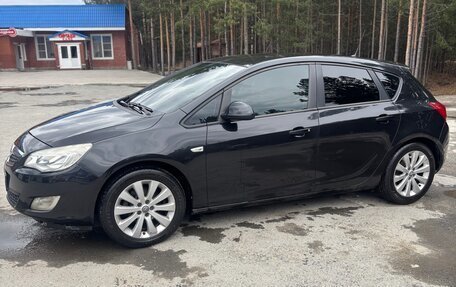 Opel Astra J, 2010 год, 590 000 рублей, 4 фотография