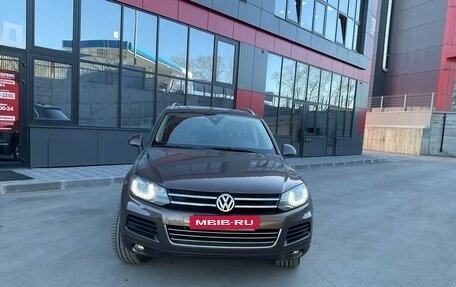 Volkswagen Touareg III, 2013 год, 3 200 000 рублей, 2 фотография