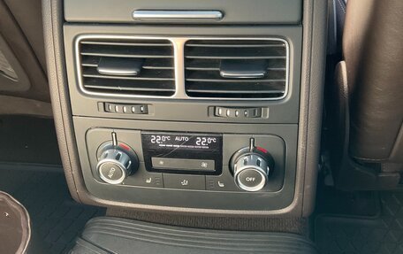 Volkswagen Touareg III, 2013 год, 3 200 000 рублей, 14 фотография