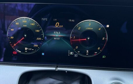 Mercedes-Benz E-Класс, 2022 год, 6 300 000 рублей, 4 фотография