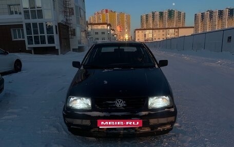 Volkswagen Vento, 1993 год, 140 000 рублей, 3 фотография