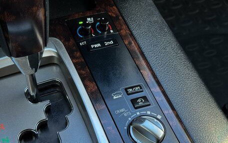 Toyota Land Cruiser 200, 2012 год, 4 099 000 рублей, 27 фотография