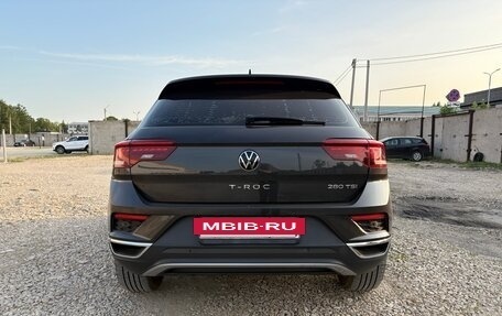 Volkswagen T-Roc I, 2021 год, 2 250 000 рублей, 4 фотография