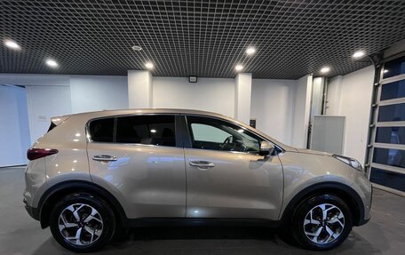 KIA Sportage IV рестайлинг, 2019 год, 2 500 000 рублей, 2 фотография
