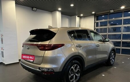 KIA Sportage IV рестайлинг, 2019 год, 2 500 000 рублей, 3 фотография