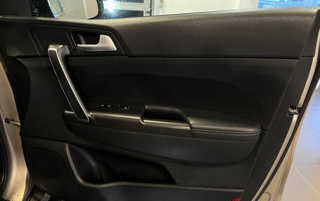 KIA Sportage IV рестайлинг, 2019 год, 2 500 000 рублей, 28 фотография