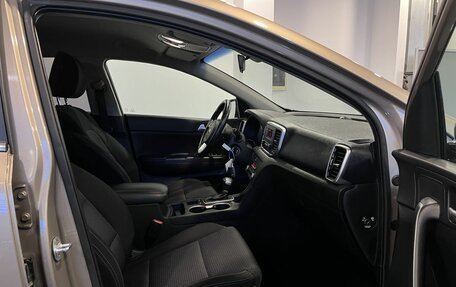 KIA Sportage IV рестайлинг, 2019 год, 2 500 000 рублей, 29 фотография