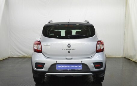 Renault Sandero II рестайлинг, 2015 год, 888 000 рублей, 6 фотография