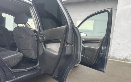 Ford Focus IV, 2003 год, 269 000 рублей, 13 фотография