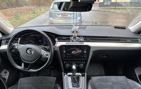 Volkswagen Passat B8 рестайлинг, 2018 год, 2 650 000 рублей, 11 фотография