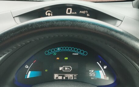 Nissan Leaf I, 2016 год, 900 000 рублей, 12 фотография