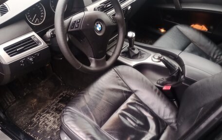 BMW 5 серия, 2005 год, 800 000 рублей, 21 фотография