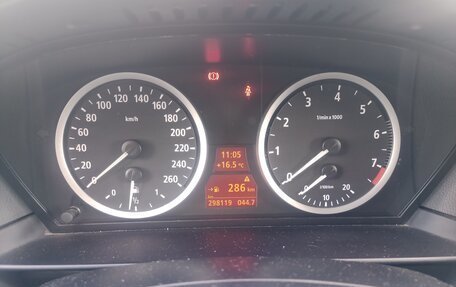 BMW 5 серия, 2005 год, 800 000 рублей, 26 фотография