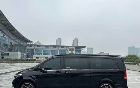 Mercedes-Benz Vito, 2022 год, 6 100 000 рублей, 4 фотография
