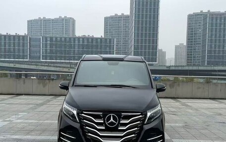 Mercedes-Benz Vito, 2022 год, 6 100 000 рублей, 2 фотография