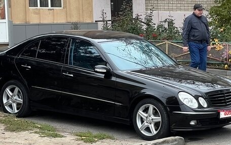 Mercedes-Benz E-Класс, 2005 год, 1 100 000 рублей, 1 фотография