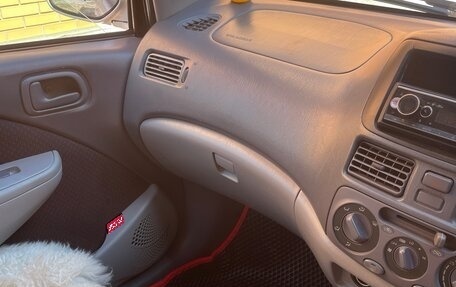 Toyota Raum I, 1999 год, 420 000 рублей, 38 фотография