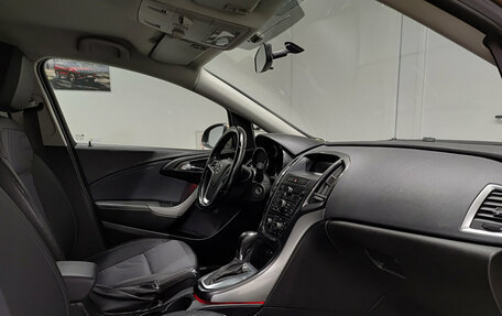 Opel Astra J, 2013 год, 760 000 рублей, 13 фотография