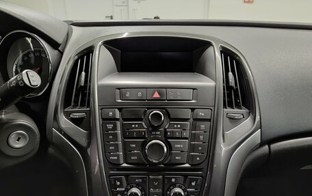 Opel Astra J, 2013 год, 760 000 рублей, 18 фотография