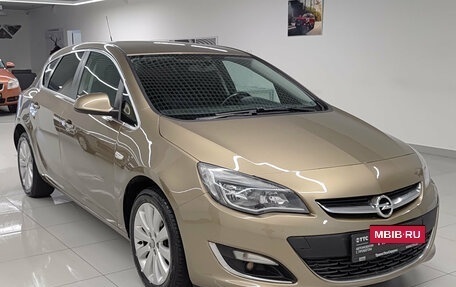 Opel Astra J, 2013 год, 760 000 рублей, 3 фотография