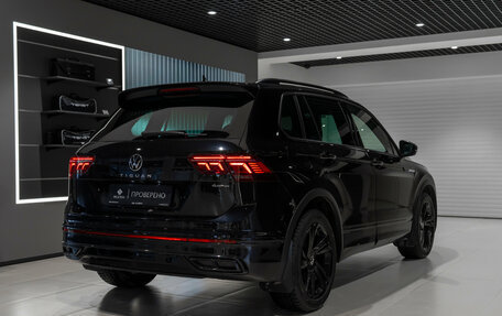 Volkswagen Tiguan II, 2021 год, 3 545 000 рублей, 5 фотография