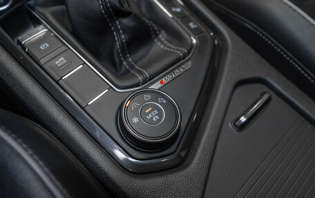 Volkswagen Tiguan II, 2021 год, 3 545 000 рублей, 16 фотография