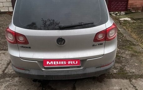 Volkswagen Tiguan I, 2010 год, 890 000 рублей, 6 фотография