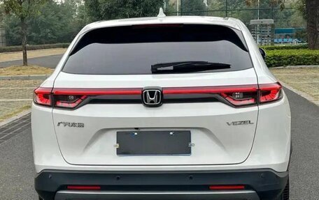Honda Vezel, 2026 год, 2 069 000 рублей, 4 фотография