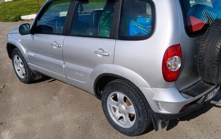 Chevrolet Niva I рестайлинг, 2012 год, 520 000 рублей, 7 фотография