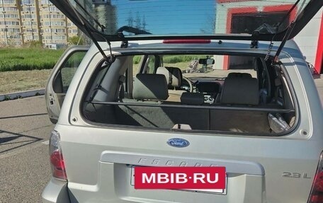 Ford Escape II, 2004 год, 655 000 рублей, 2 фотография